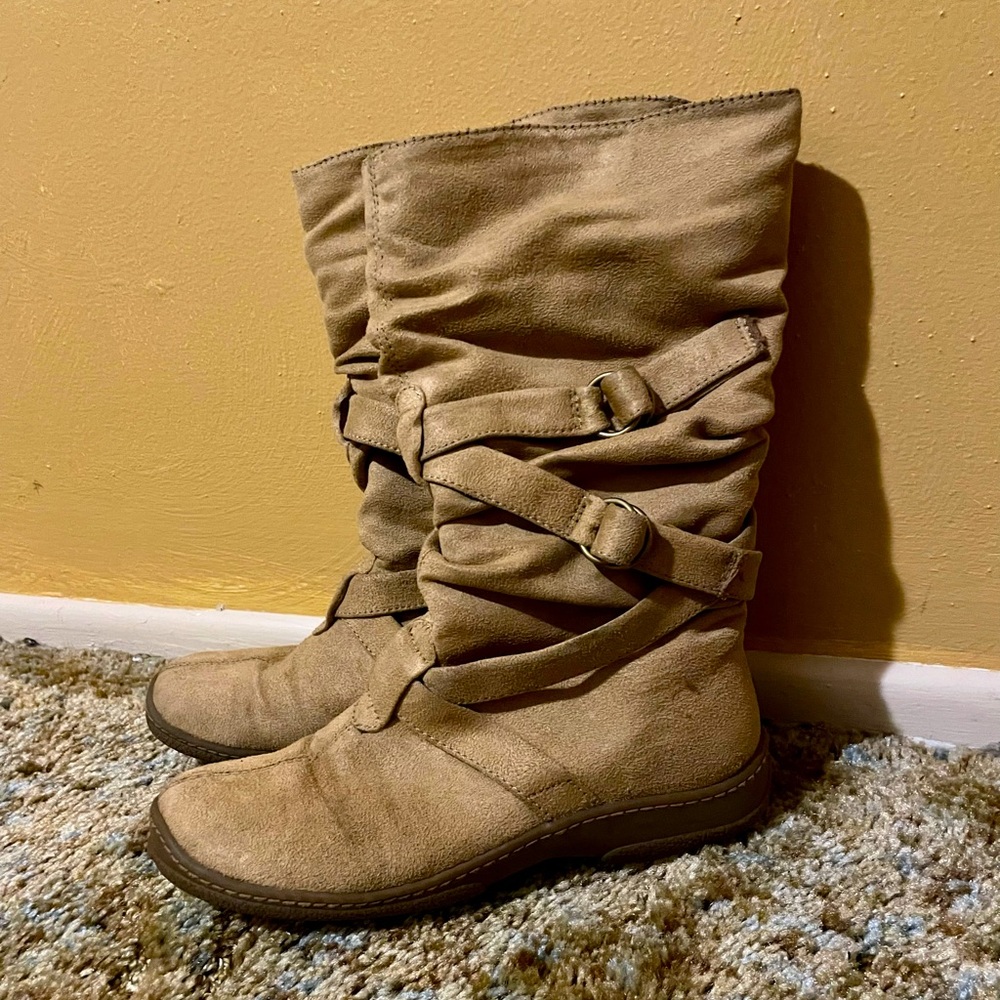 Women’s Tan Boots